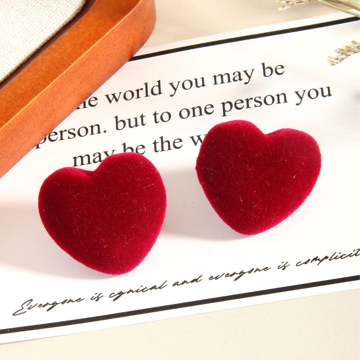 Wholesale red flocked heart pendant earrings